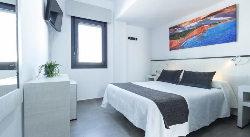 Hostal El Yunque Conil De La Frontera Værelse billede
