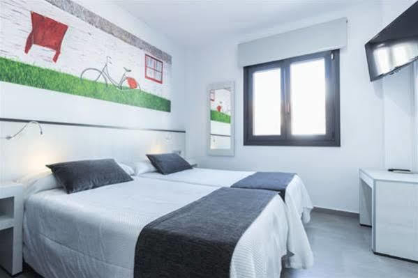 Hostal El Yunque Conil De La Frontera Eksteriør billede