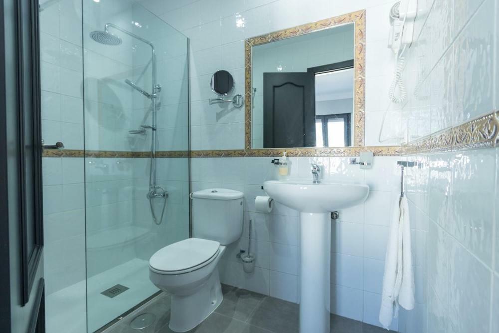 Hostal El Yunque Conil De La Frontera Eksteriør billede